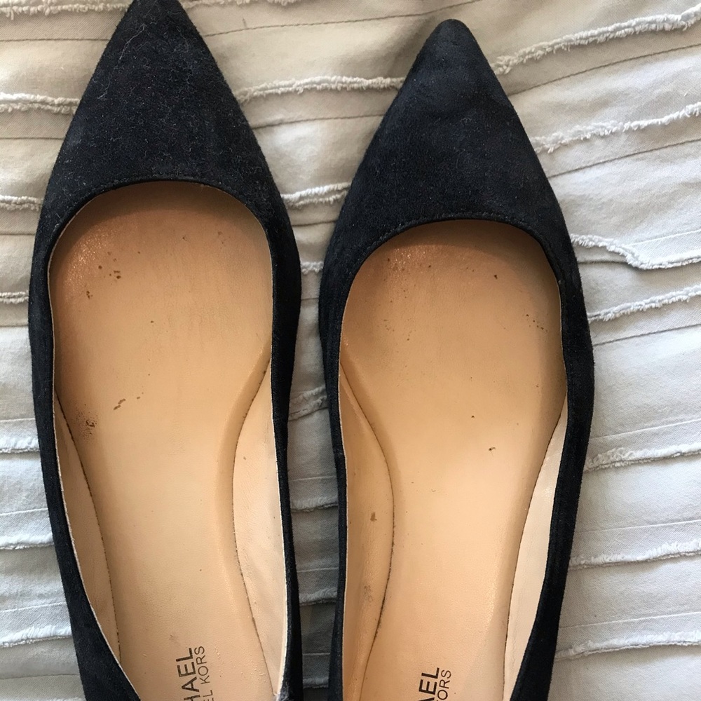 Black flats!!
